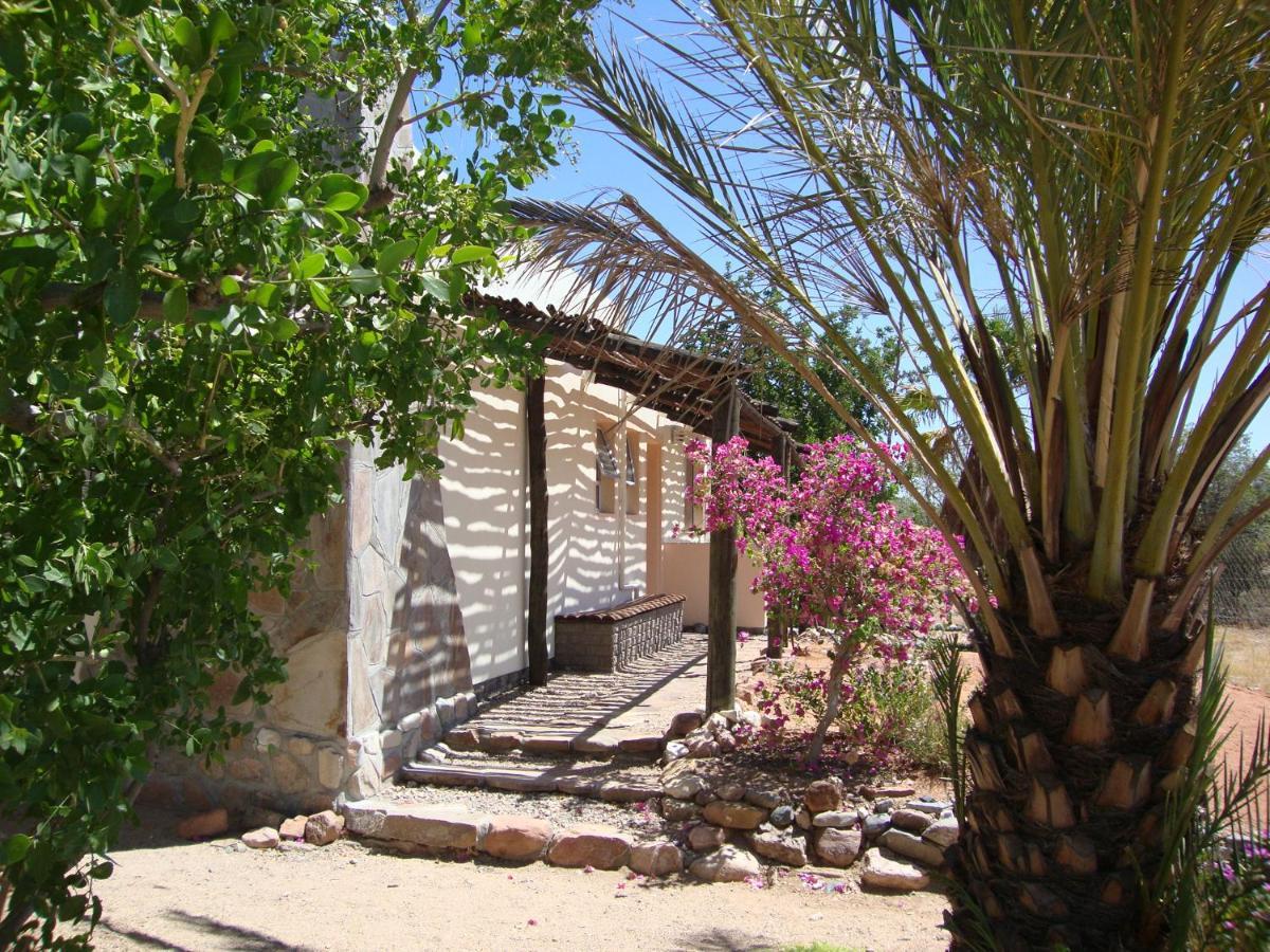 Ferienwohnung Okambishi's Rest Usakos Exterior foto