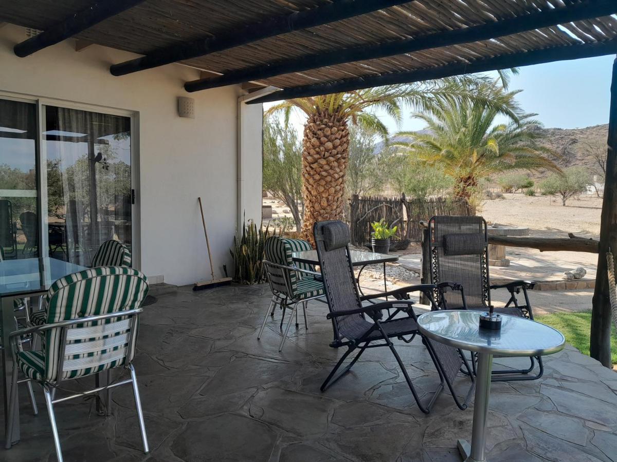 Ferienwohnung Okambishi's Rest Usakos Exterior foto